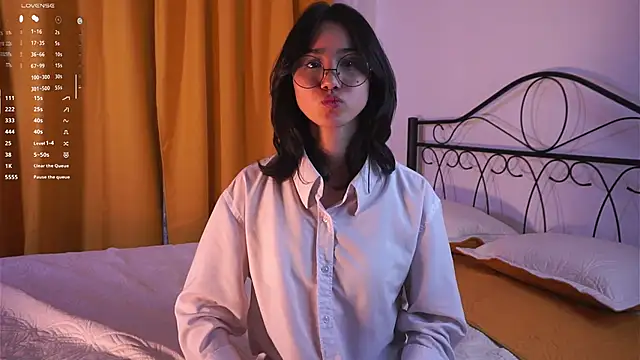 StaciaBratz online show from November 21, 7:01 pm