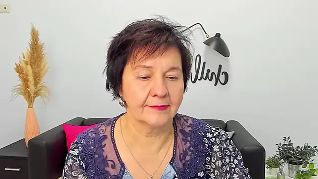 EveRalphes online show from November 26, 8:26 am