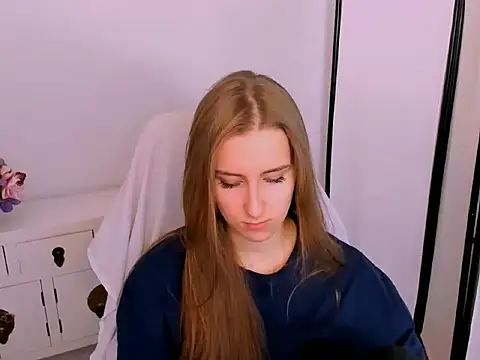 VanessaAmore online show from April 22, 9:55 am