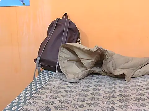 Honey Baby1 online show from February 11, 5:45 am