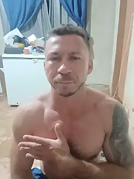 RobertoLuiz84 online show from July 9, 3:32 am