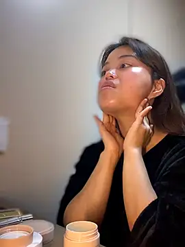 Toffee-00 online show from March 23, 9:24 am