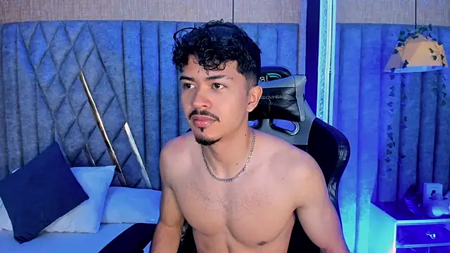 NicolaiKarav online show from April 9, 11:48 am