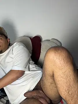 Snapshot of Henry_villa23 chatting on November 22, 5:23 pm Henry villa23 online show from November 22, 5:23 pm