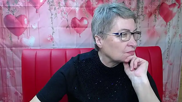 OlgaLuck online show from February 3, 6:40 am