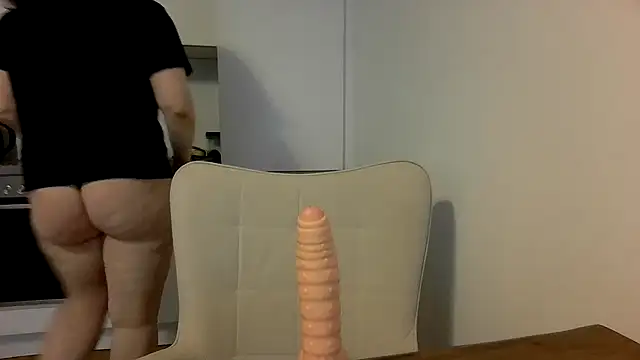 Snapshot of ada_in_europe chatting on November 28, 1:25 pm ada in europe online show from November 28, 1:25 pm