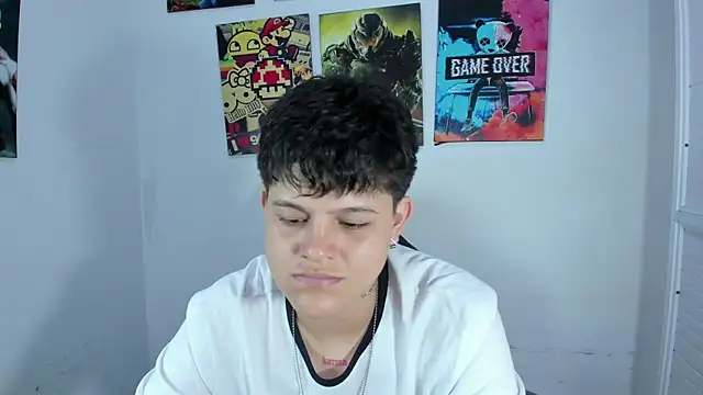  ian sweet online show from December 16, 7:19 pm