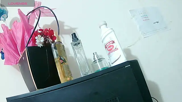 ashleey palmer online show from June 15, 12:51 pm
