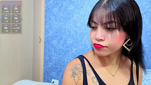 Malia fox online show from May 3, 7:31 pm