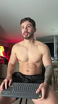 Valenthino Salvatore online show from December 17, 4:07 am