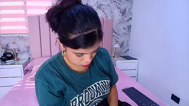 katsumi yan online show from February 3, 7:08 pm