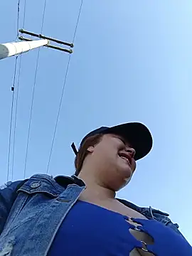 Snapshot of Shofy22 chatting on November 25, 12:38 pm Shofy22 online show from November 25, 12:38 pm