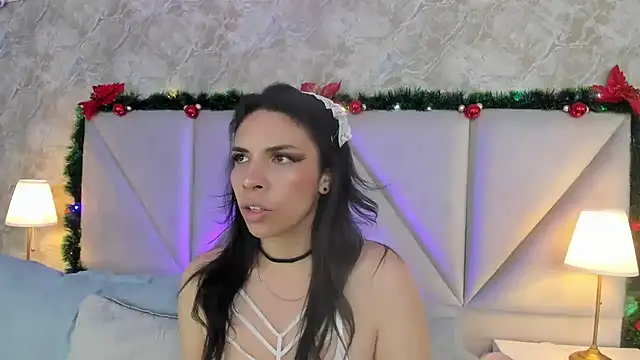 Viiolet Stone online show from December 19, 8:49 pm