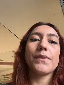 Eveeelyn25 online show from February 1, 9:57 pm