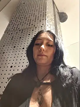 Eveeelyn25 online show from May 9, 12:16 am