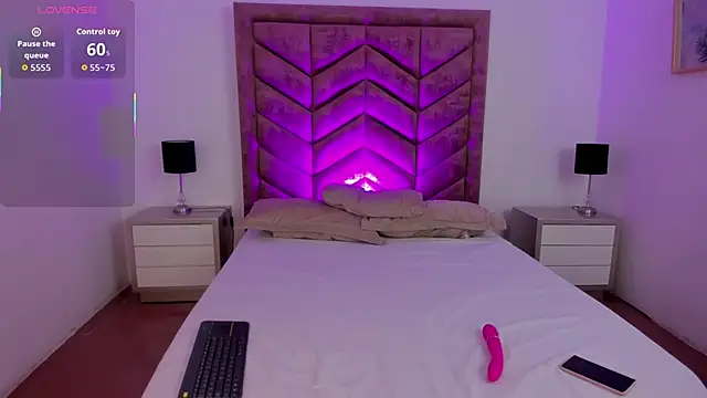 CleoColliva  online show from February 7, 3:10 am