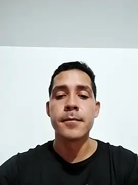 Snapshot of Logan_hetero1 chatting on November 22, 6:34 am Logan hetero1 online show from November 22, 6:34 am