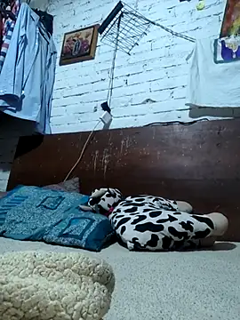 Snapshot of AXG100 chatting on January 15, 8:12 pm AXG100 online show from January 15, 8:12 pm