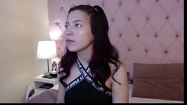 Hillary Thomson online show from December 1, 2:11 pm