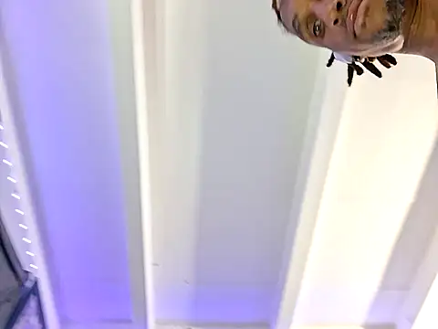 MTheRealrDLlongCrippler online show from April 1, 3:29 am