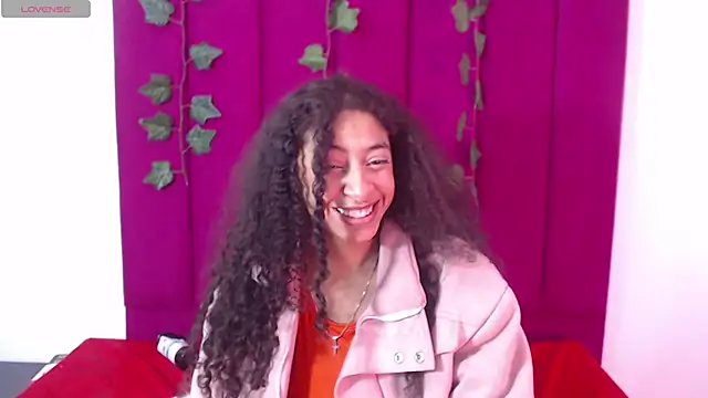 Tinyy Star online show from November 24, 5:40 am