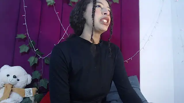 Tinyy Star online show from December 14, 7:07 pm