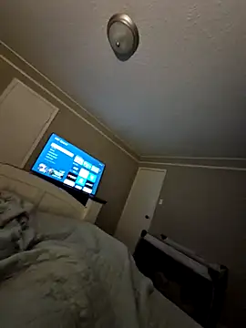 Snapshot of mr_girthyandsweetcheeks chatting on December 2, 6:52 am mr girthyandsweetcheeks online show from December 2, 6:52 am