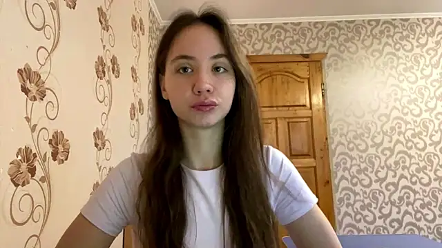 ChandaApplin online show from December 4, 7:17 am