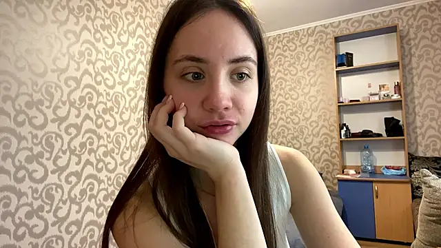 ChandaApplin online show from January 12, 11:15 am