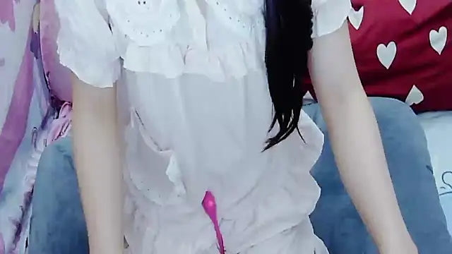 Alice-Hot88 online show from March 2, 10:00 am