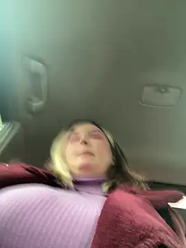 Snapshot of KateBurlesk chatting on February 8, 8:07 am KateBurlesk online show from February 8, 8:07 am