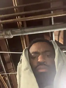 Snapshot of BlackWood777777 chatting on November 23, 8:25 am BlackWood777777 online show from November 23, 8:25 am