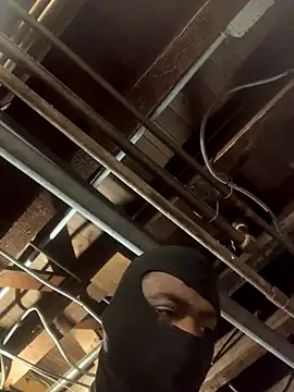 Snapshot of BlackWood777777 chatting on November 26, 8:48 am BlackWood777777 online show from November 26, 8:48 am