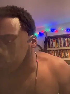 Snapshot of BlackWood777777 chatting on December 2, 12:38 am BlackWood777777 online show from December 2, 12:38 am