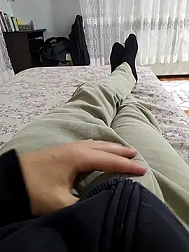 Snapshot of BarrenProtege chatting on December 2, 4:02 pm BarrenProtege online show from December 2, 4:02 pm