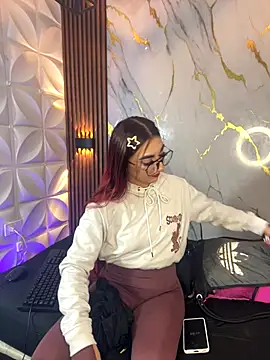 Snapshot of Venus_Bms_ chatting on December 21, 11:17 am Venus Bms online show from December 21, 11:17 am