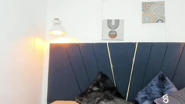 naomi x0 online show from February 18, 1:29 pm