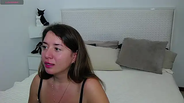 Snapshot of Leona_Rae chatting on November 28, 2:09 pm Leona Rae online show from November 28, 2:09 pm