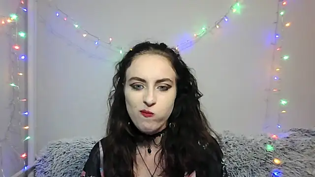 Snapshot of RubyBigBoobs chatting on July 6, 8:44 pm RubyBigBoobs online show from July 6, 8:44 pm