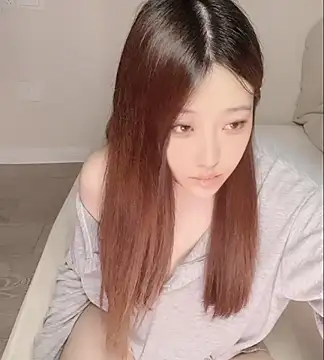 Snapshot of clara-cc chatting on June 18, 1:48 pm clara-cc online show from June 18, 1:48 pm