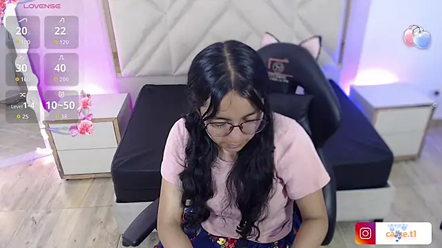 rosee tay1 online show from December 19, 11:50 am