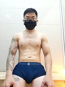 Snapshot of Valerious180 chatting on January 16, 5:28 pm Valerious180 online show from January 16, 5:28 pm