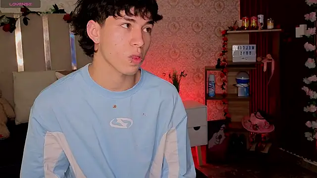 kaelwolf tay online show from February 26, 7:24 pm