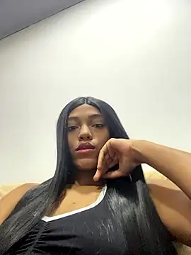 Snapshot of kthe_ chatting on January 7, 8:00 pm kthe online show from January 7, 8:00 pm