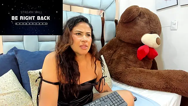 lissaharris online show from December 2, 1:44 am