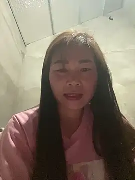 meganmeo online show from March 1, 3:25 pm