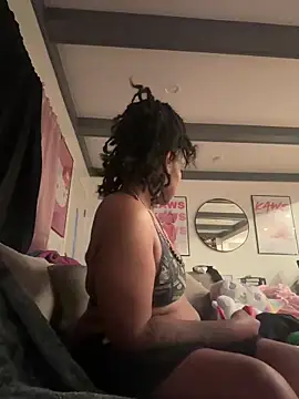 seductivefreak7 online show from April 12, 1:27 pm