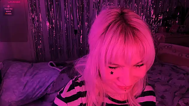 LolaDollyMur online show from January 7, 7:16 pm