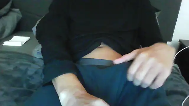 latinman7944 online show from March 16, 7:12 am