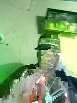 Snapshot of Chakalito123 chatting on December 22, 7:22 pm Chakalito123 online show from December 22, 7:22 pm